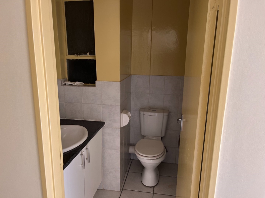 2 Bedroom Property for Sale in Menlyn Gauteng