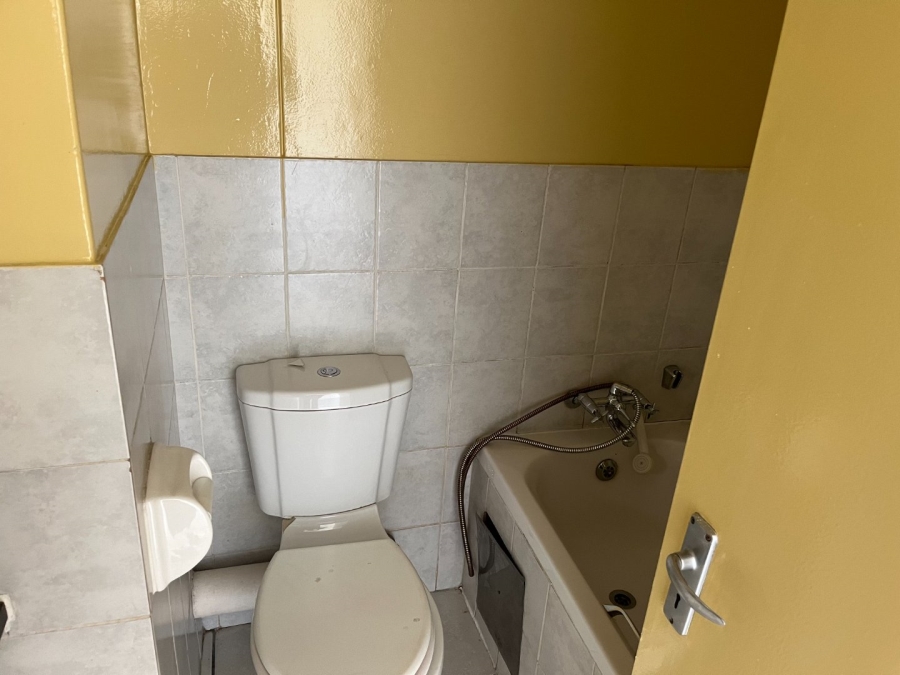 2 Bedroom Property for Sale in Menlyn Gauteng