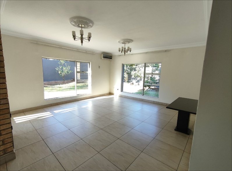 6 Bedroom Property for Sale in Eldo Village Estate Gauteng
