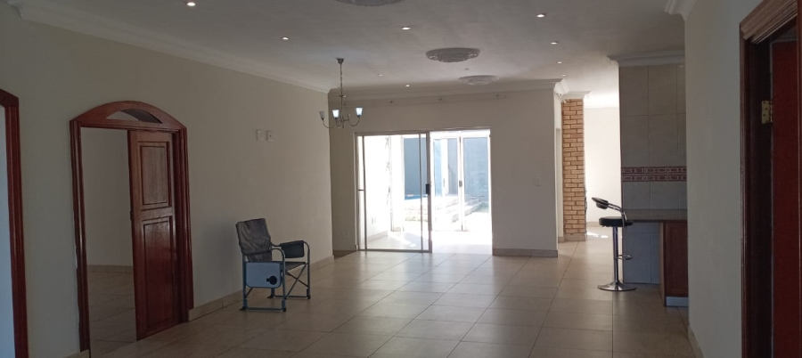 6 Bedroom Property for Sale in Eldo Village Estate Gauteng