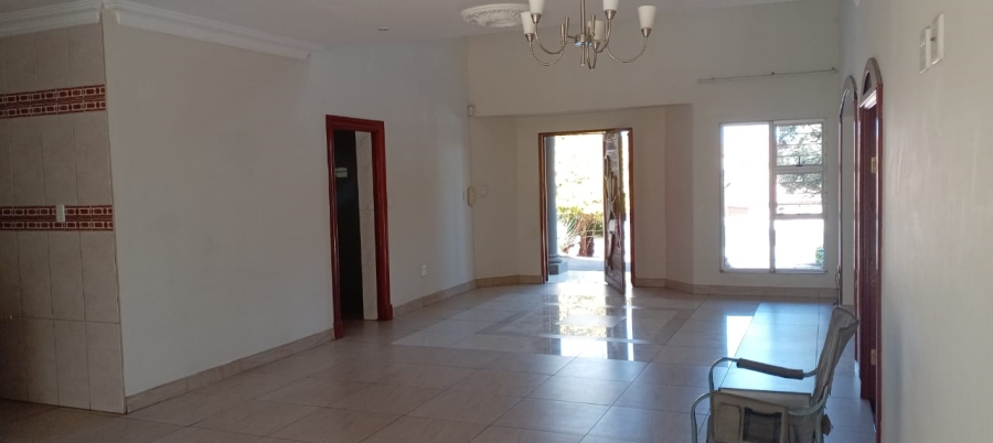 6 Bedroom Property for Sale in Eldo Village Estate Gauteng