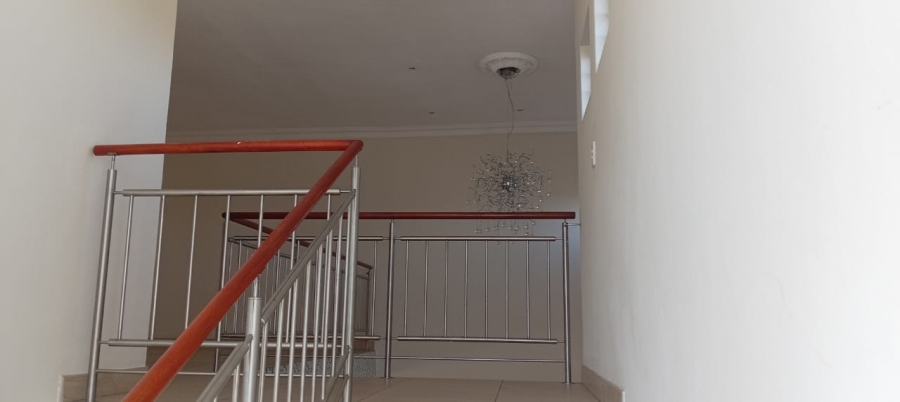 6 Bedroom Property for Sale in Eldo Village Estate Gauteng