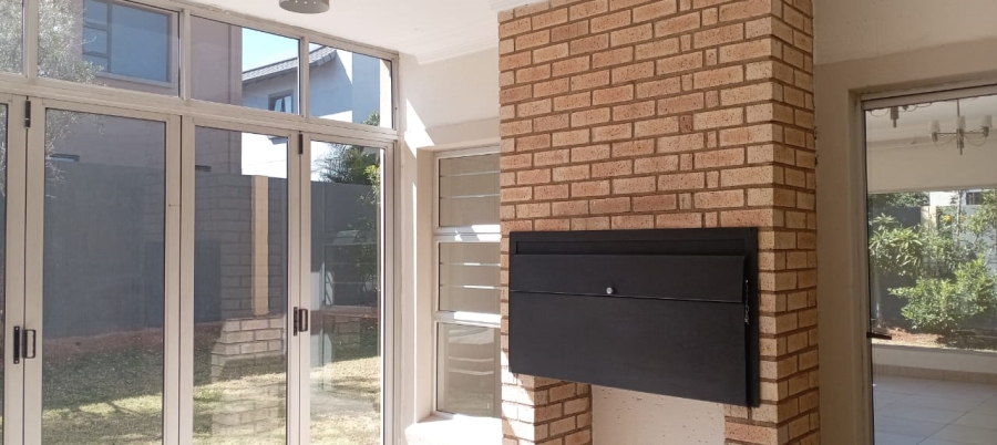 6 Bedroom Property for Sale in Eldo Village Estate Gauteng