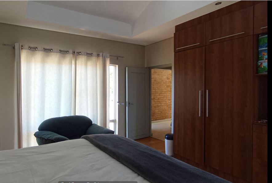 4 Bedroom Property for Sale in Saddlebrook Estate Gauteng
