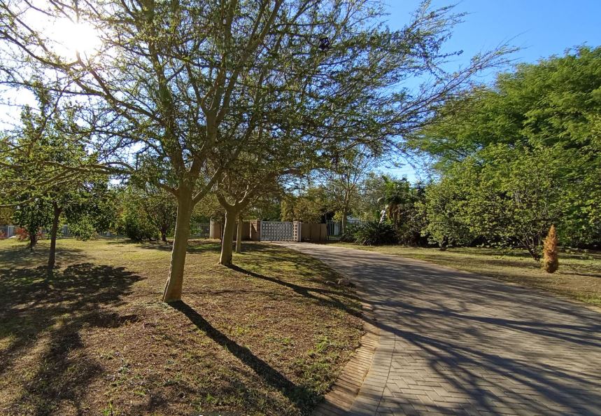 4 Bedroom Property for Sale in Saddlebrook Estate Gauteng