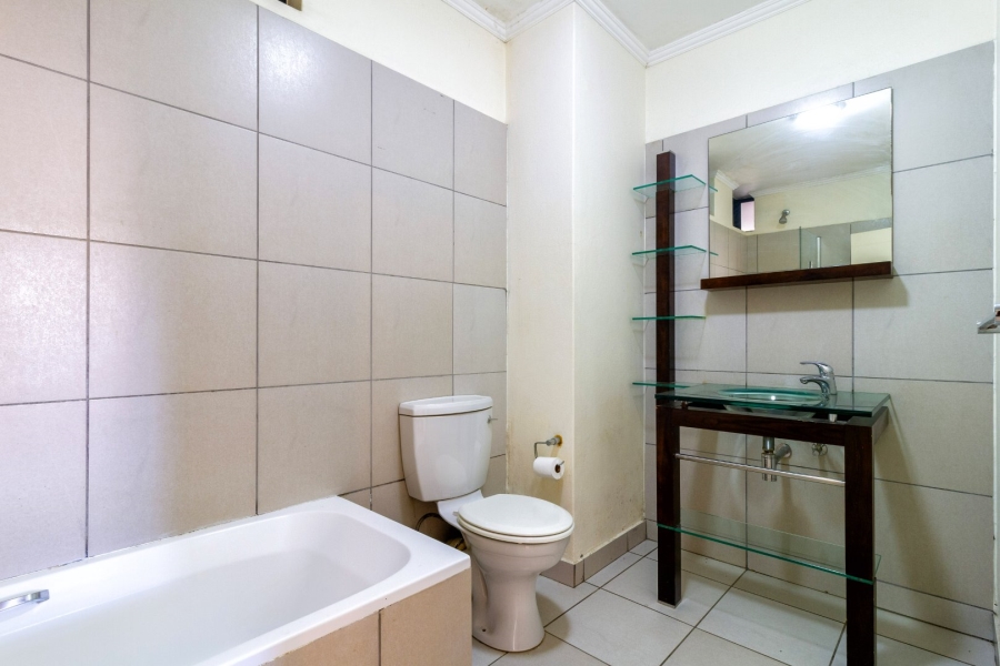 To Let 1 Bedroom Property for Rent in Jackal Creek Golf Estate Gauteng