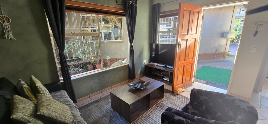 3 Bedroom Property for Sale in Farrarmere Gauteng