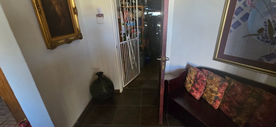 3 Bedroom Property for Sale in Farrarmere Gauteng