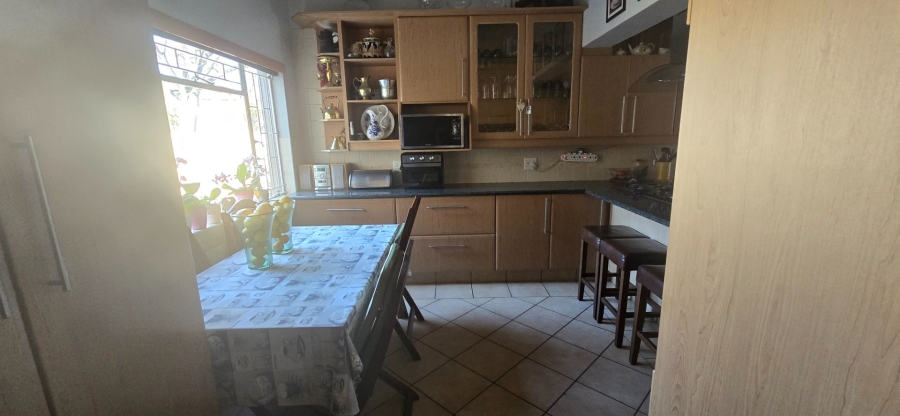 3 Bedroom Property for Sale in Farrarmere Gauteng