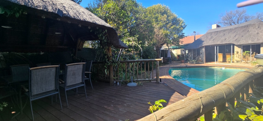 3 Bedroom Property for Sale in Farrarmere Gauteng