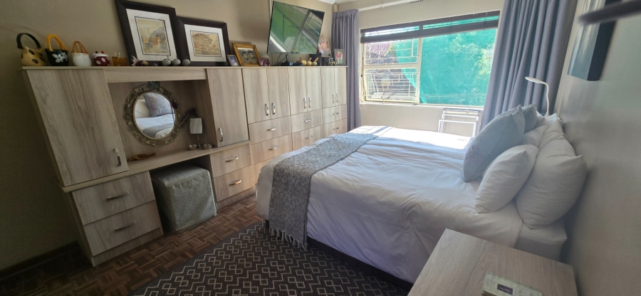 3 Bedroom Property for Sale in Farrarmere Gauteng