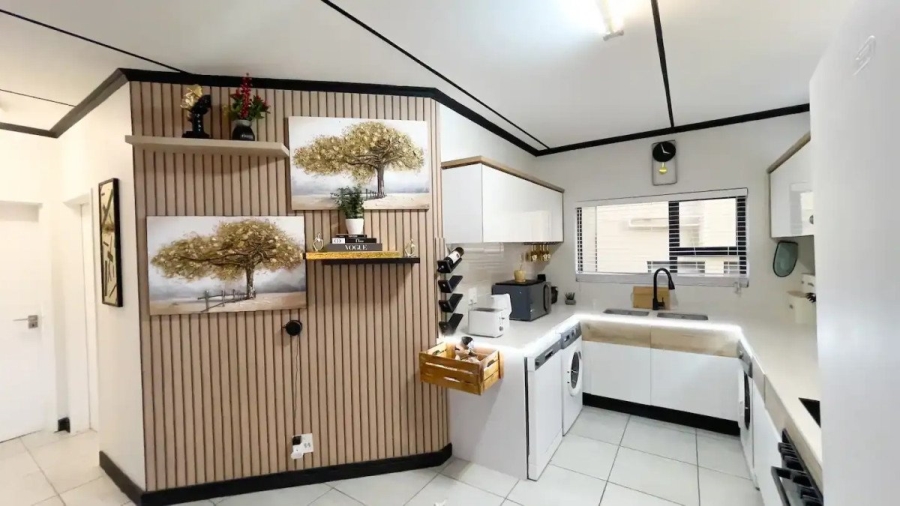 To Let 3 Bedroom Property for Rent in Waterfall Gauteng