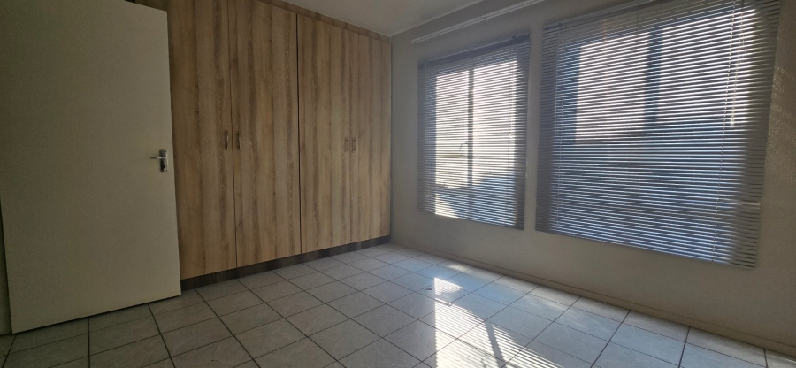 2 Bedroom Property for Sale in Verwoerdpark Gauteng