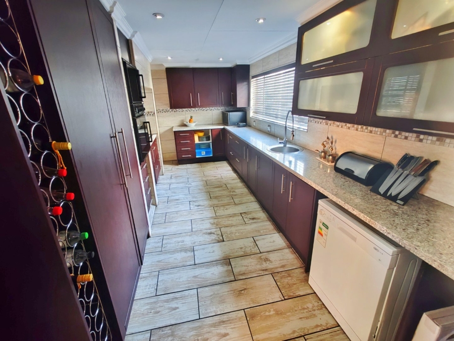 3 Bedroom Property for Sale in Magalieskruin Gauteng