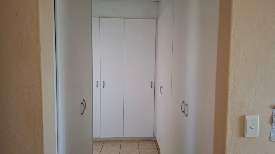 2 Bedroom Property for Sale in Kyalami Hills Gauteng