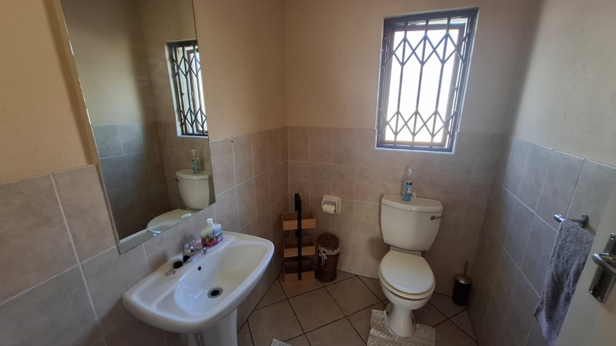 2 Bedroom Property for Sale in Kyalami Hills Gauteng