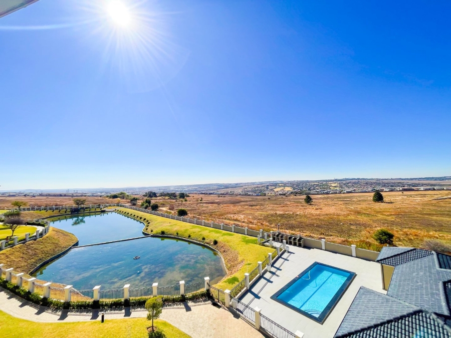 To Let 3 Bedroom Property for Rent in Blue Hills Gauteng