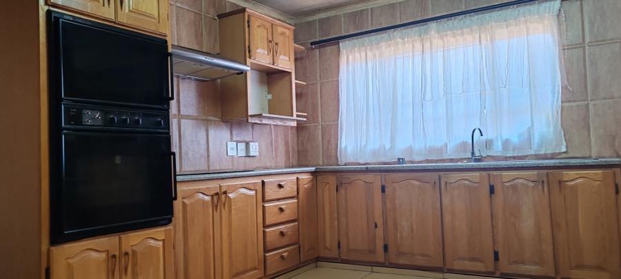 3 Bedroom Property for Sale in Atteridgeville Gauteng