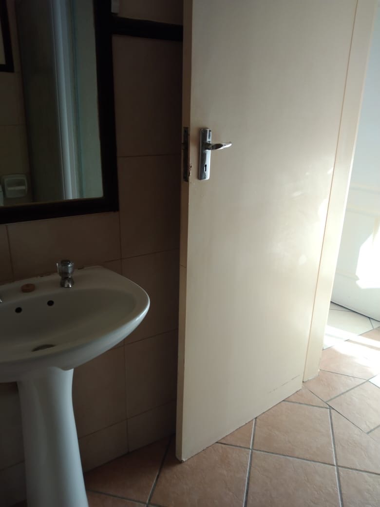 2 Bedroom Property for Sale in Noordwyk Gauteng