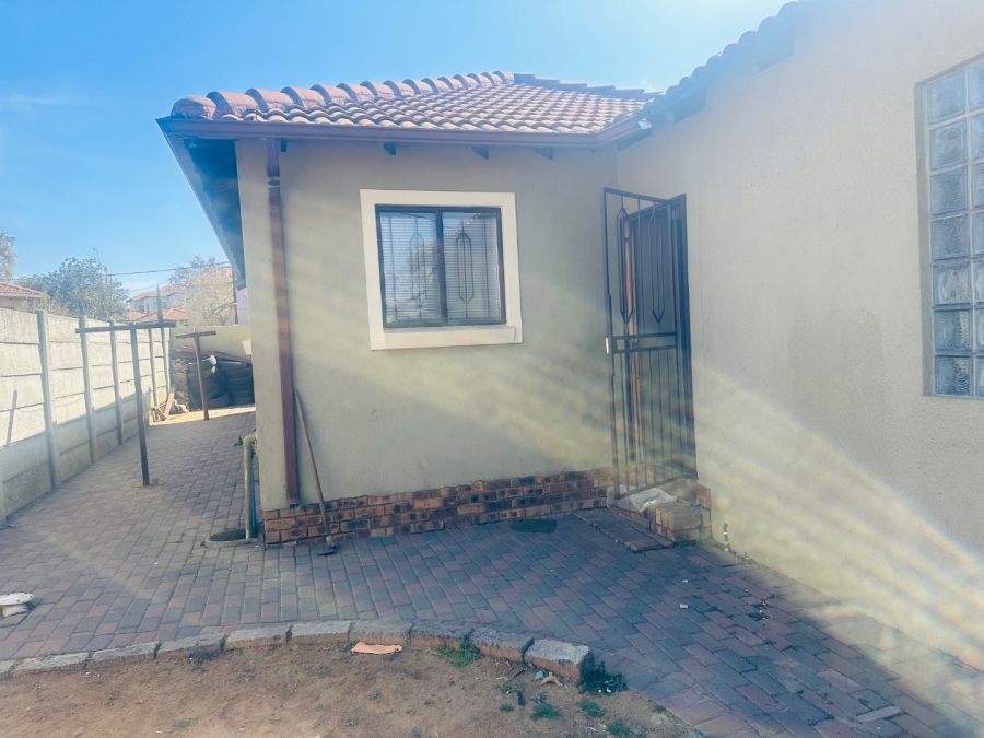 To Let 3 Bedroom Property for Rent in Cosmo City Gauteng