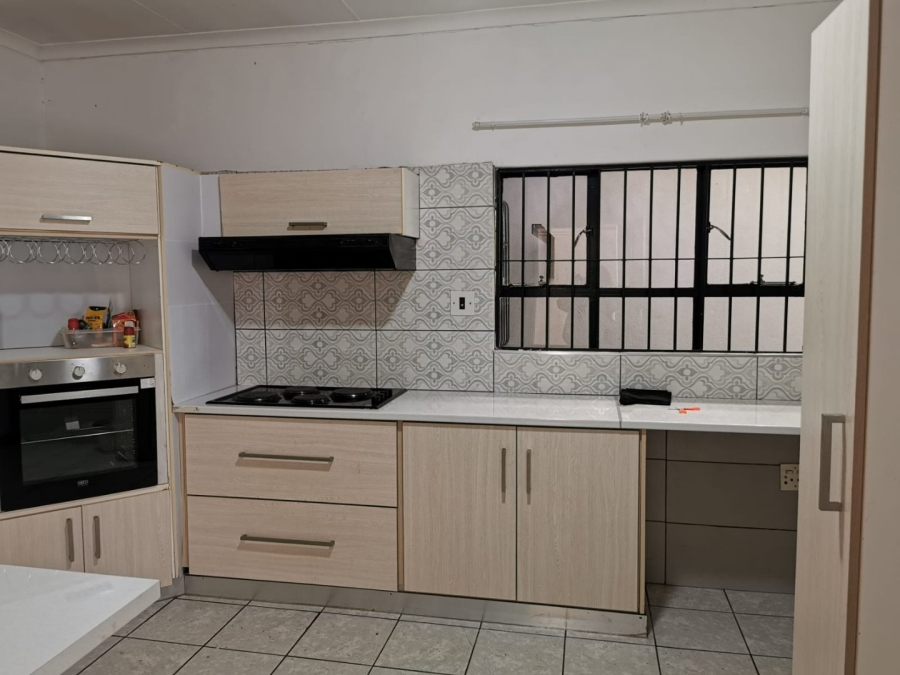 To Let 4 Bedroom Property for Rent in Doringkloof Gauteng