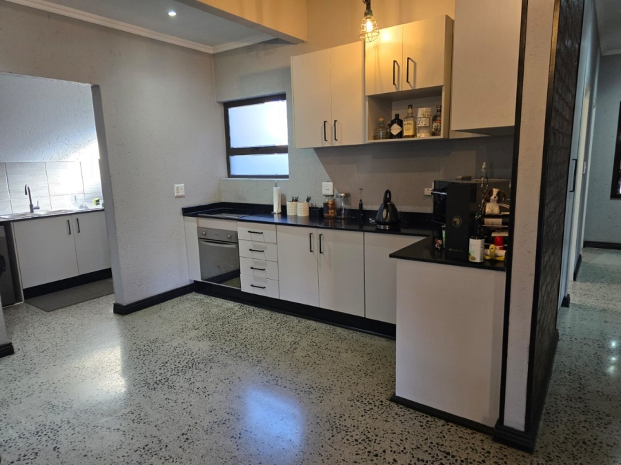 3 Bedroom Property for Sale in Lilianton Gauteng
