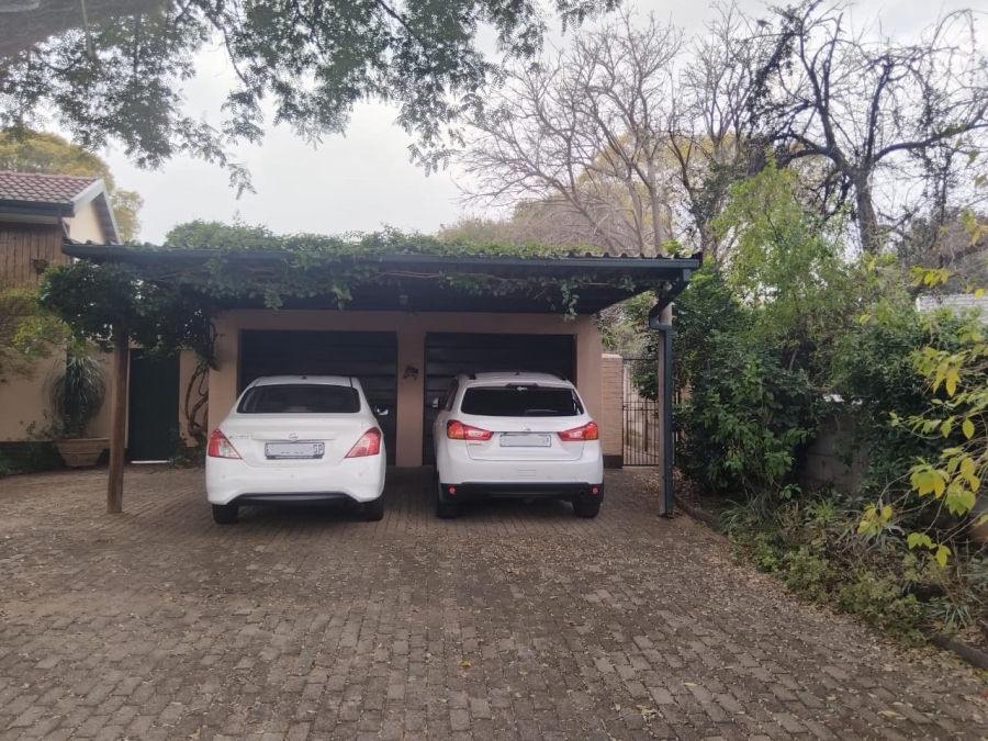 3 Bedroom Property for Sale in Lombardy East Gauteng