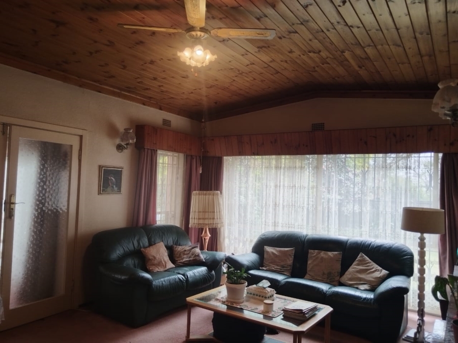 3 Bedroom Property for Sale in Lombardy East Gauteng