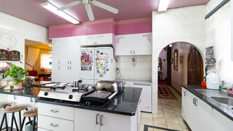 4 Bedroom Property for Sale in Selection Park Gauteng