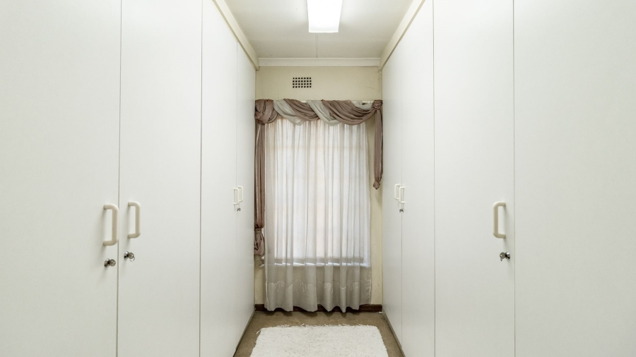 4 Bedroom Property for Sale in Selection Park Gauteng