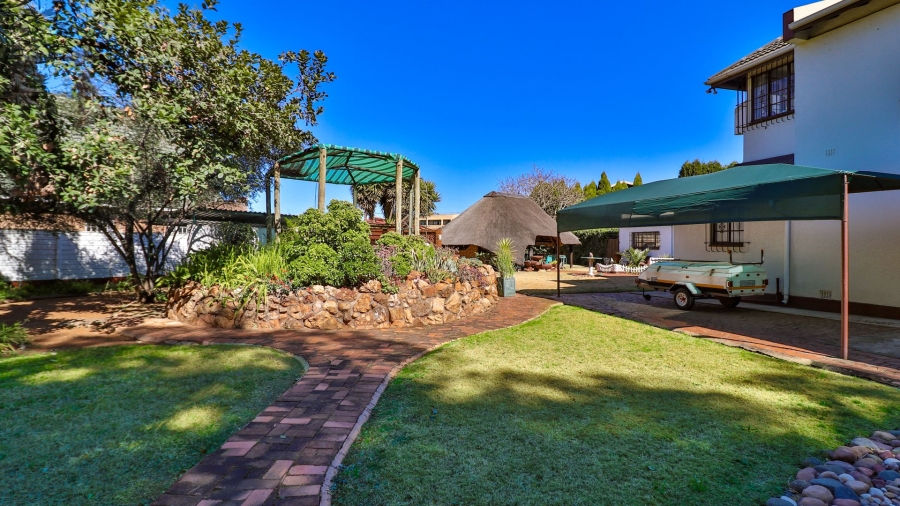 4 Bedroom Property for Sale in Selection Park Gauteng