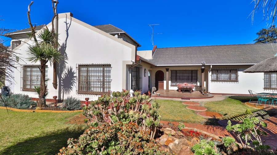 4 Bedroom Property for Sale in Selection Park Gauteng