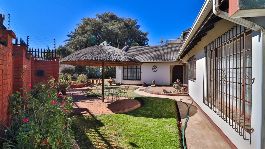 4 Bedroom Property for Sale in Selection Park Gauteng