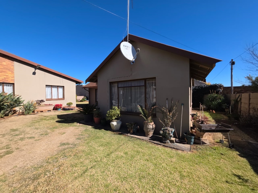 4 Bedroom Property for Sale in Edelweiss Gauteng