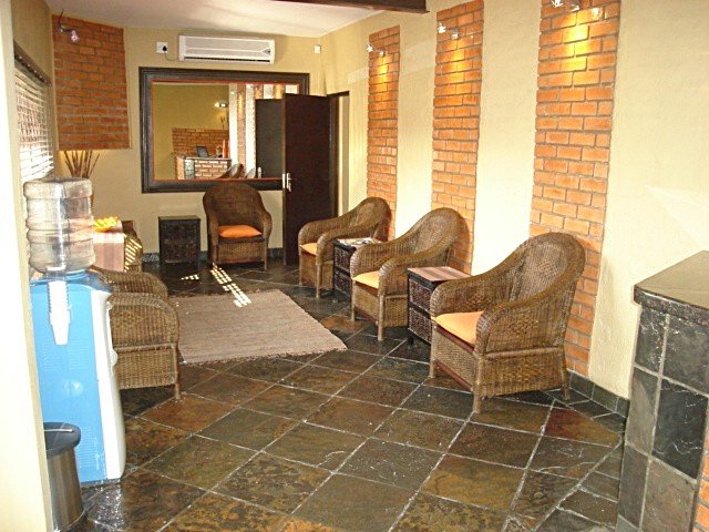  Bedroom Property for Sale in Anderbolt Gauteng