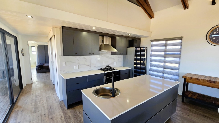 4 Bedroom Property for Sale in Kleinfontein A H Gauteng