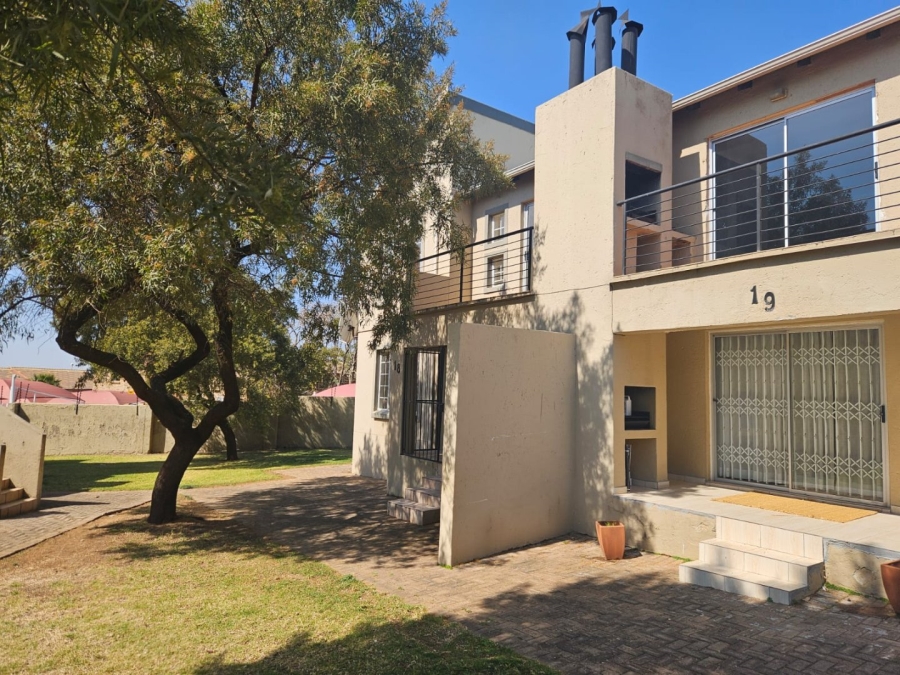 To Let 2 Bedroom Property for Rent in Northgate Gauteng