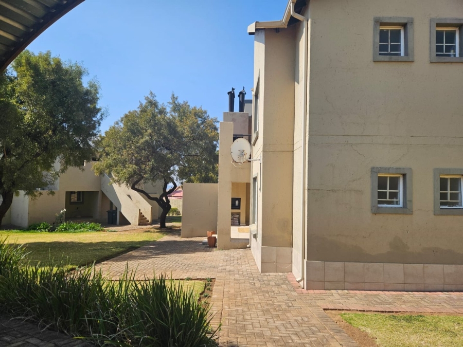 To Let 2 Bedroom Property for Rent in Northgate Gauteng