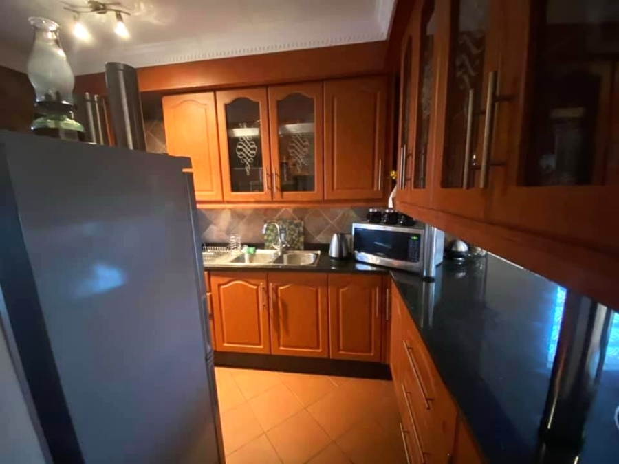 To Let 1 Bedroom Property for Rent in Valhalla Gauteng