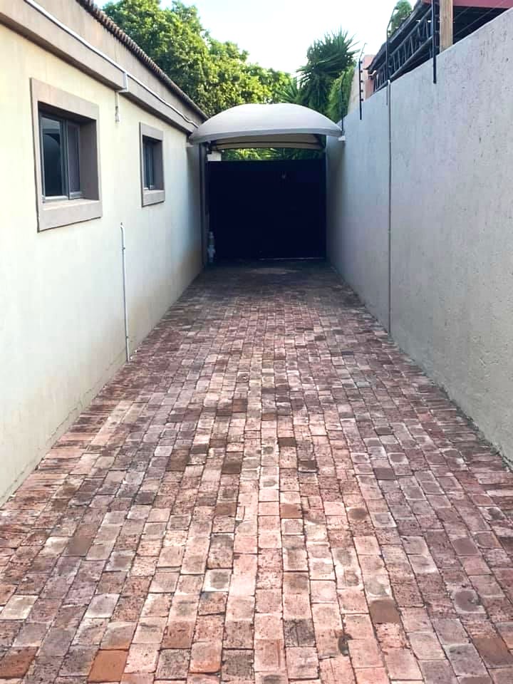To Let 1 Bedroom Property for Rent in Valhalla Gauteng