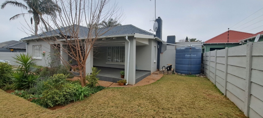3 Bedroom Property for Sale in Edenvale Central Gauteng