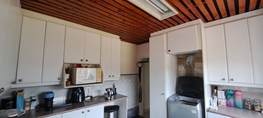 3 Bedroom Property for Sale in Edenvale Central Gauteng