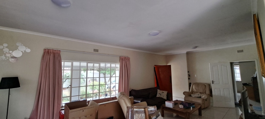 3 Bedroom Property for Sale in Edenvale Central Gauteng