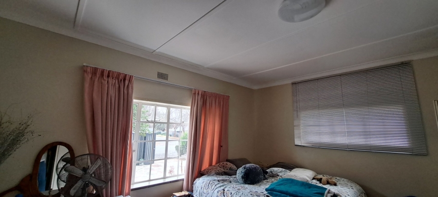 3 Bedroom Property for Sale in Edenvale Central Gauteng