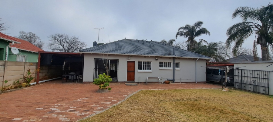 3 Bedroom Property for Sale in Edenvale Central Gauteng