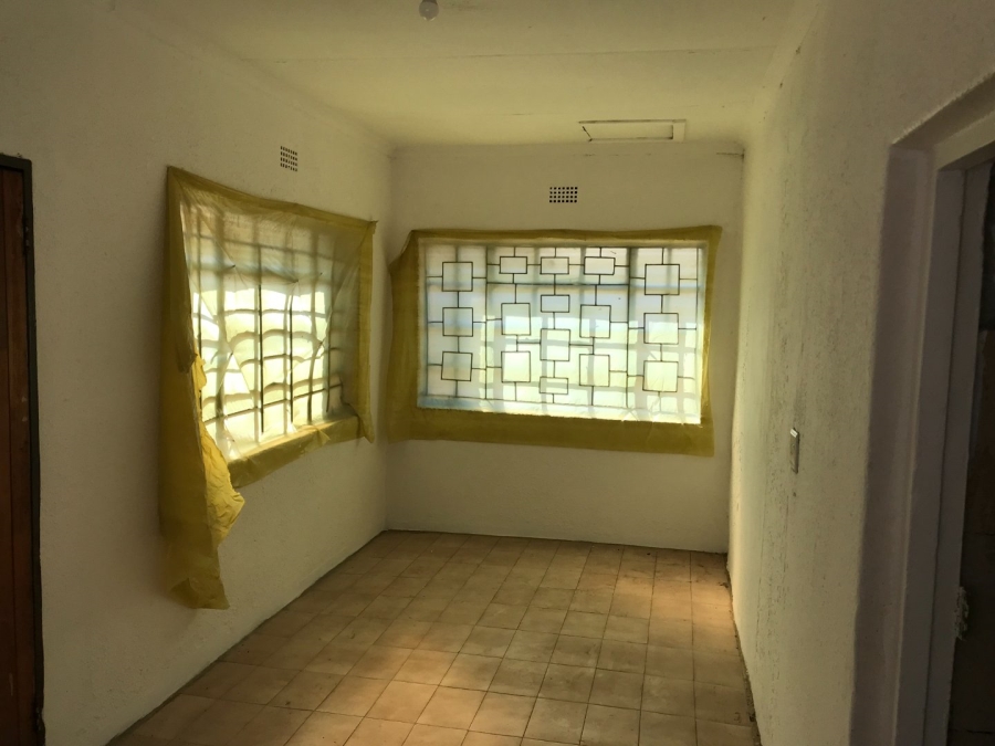 5 Bedroom Property for Sale in Lenasia Ext 2 Gauteng