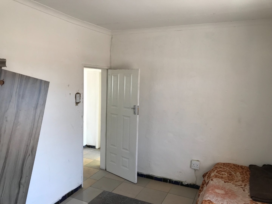 5 Bedroom Property for Sale in Lenasia Ext 2 Gauteng