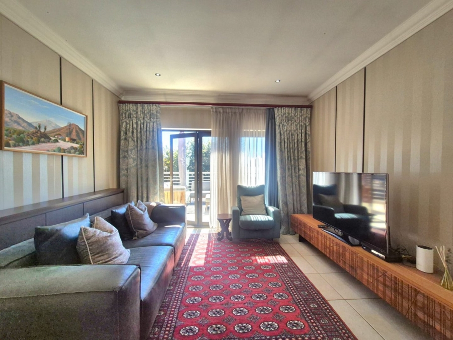 6 Bedroom Property for Sale in Midstream Estate Gauteng