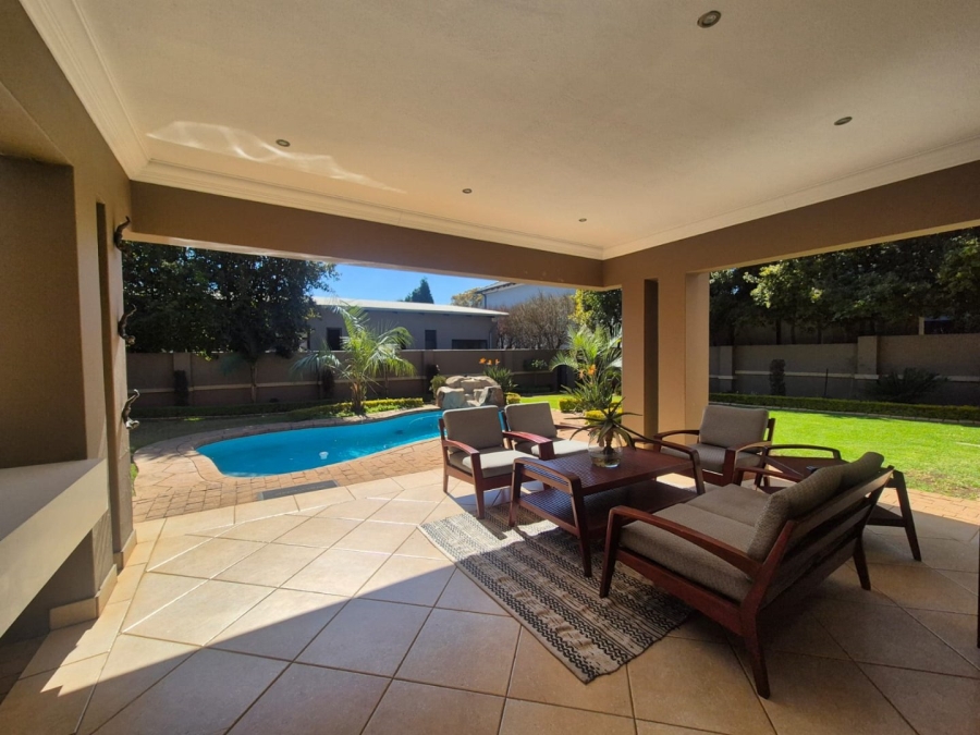 6 Bedroom Property for Sale in Midstream Estate Gauteng