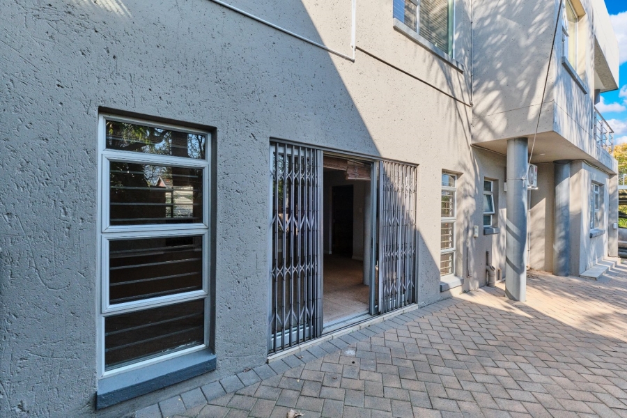 To Let 2 Bedroom Property for Rent in Morningside Manor Gauteng